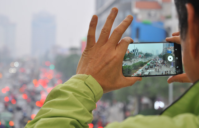 Người Hà Nội chật vật đi làm ngày đầu sau dịp nghỉ Tết Dương